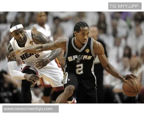 马刺战胜雷霆展现潜力但仍需磨合完善团队体系